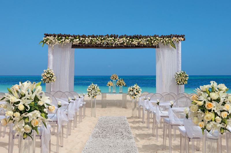 Seaside Serenity: Unveiling the Allure of Beach Weddings with V3 Events & Wedding